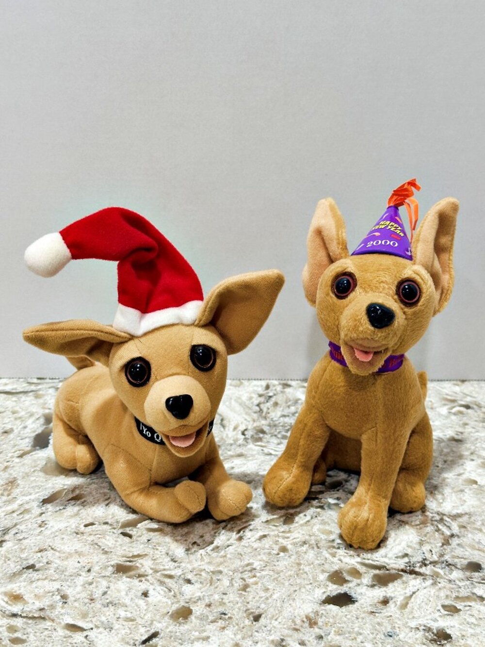 Lot of 2 Vintage Taco Bell Yo Quiero Chihuahua Dogs Plush 6" Applause Y2K 2000s